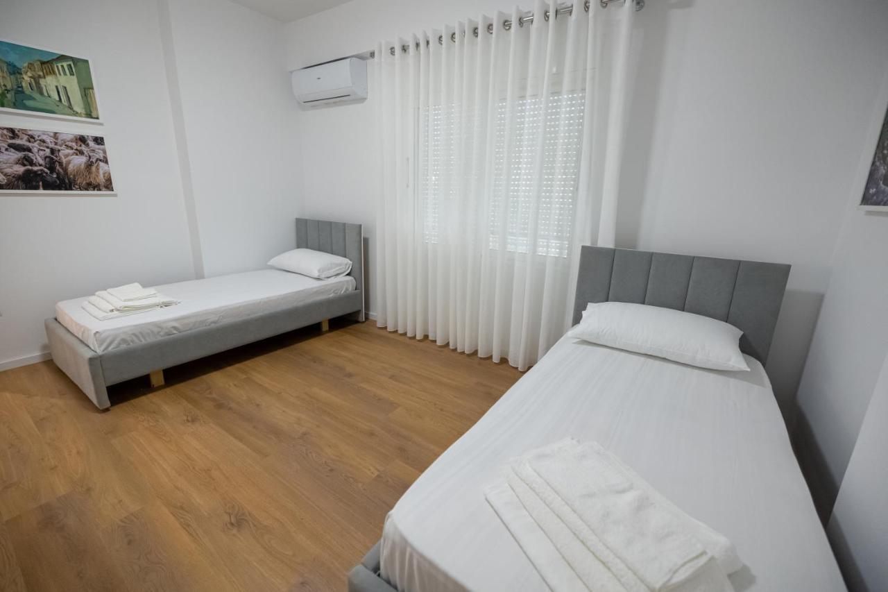 Victoria Lungomare Apartment فلورا المظهر الخارجي الصورة
